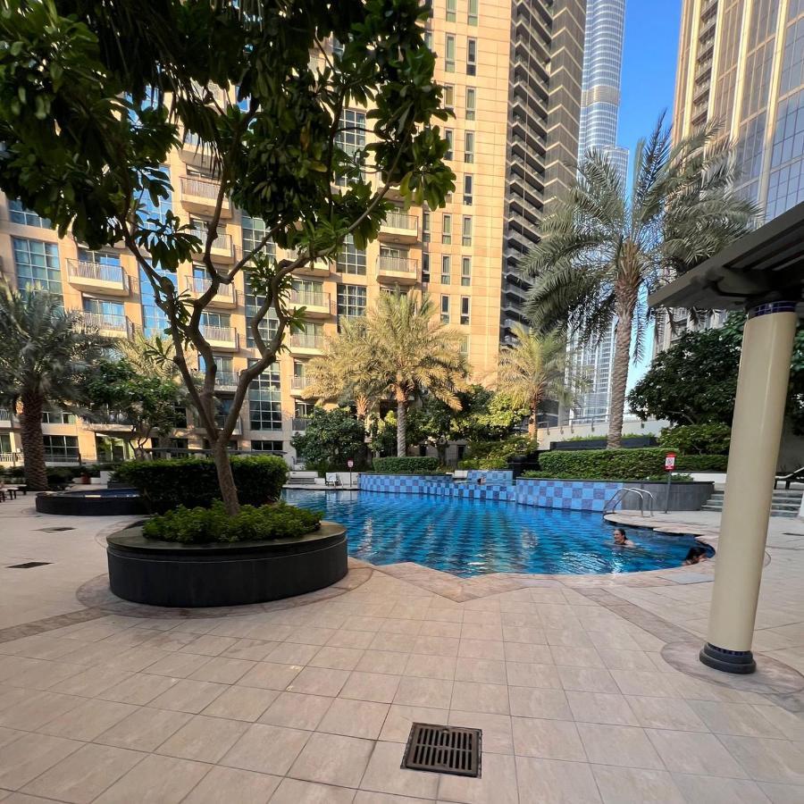 First Class Studio With Dubai Downtown Boulevard View Apartment Exterior photo