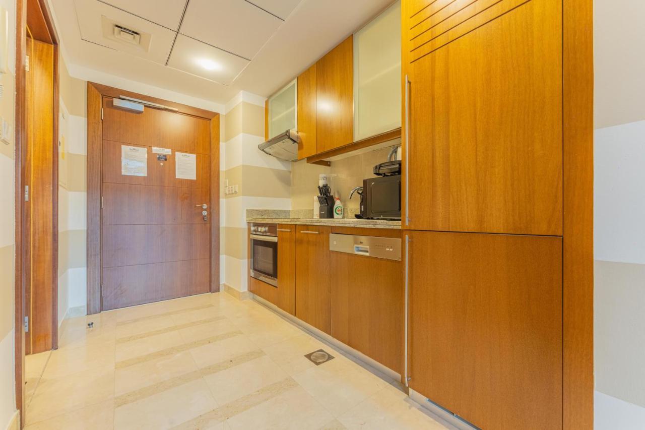 First Class Studio With Dubai Downtown Boulevard View Apartment Exterior photo